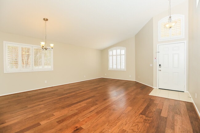 Photo - 3784 Narrow Leaf Way