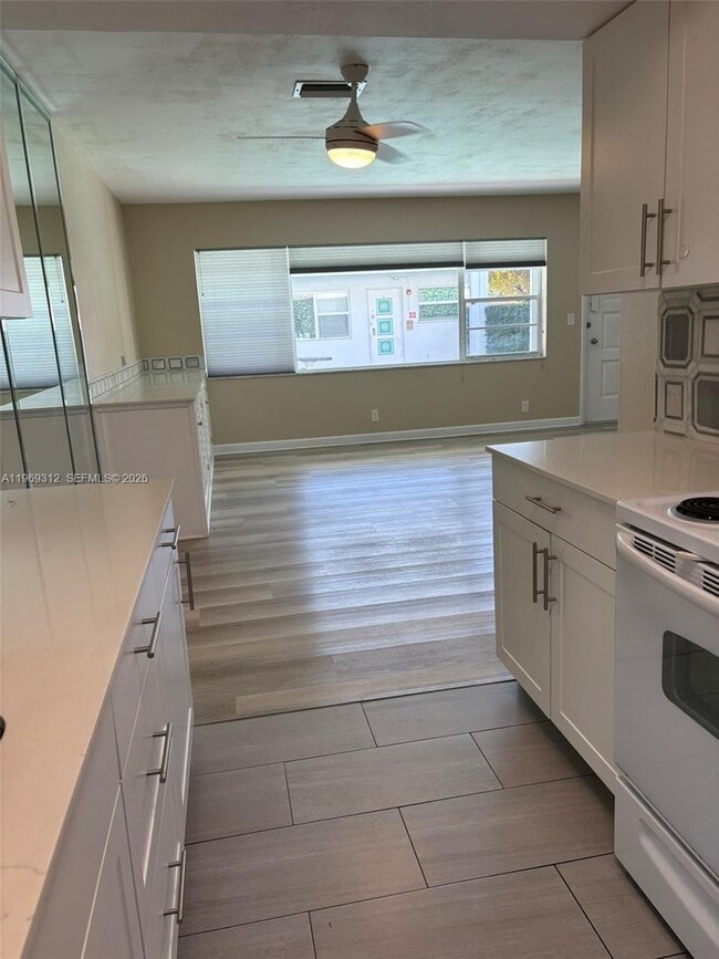 Photo - 1005 S 17th Ave Unit 1