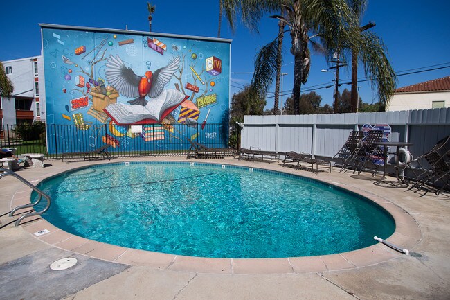 College View Apartments - College View Apartments