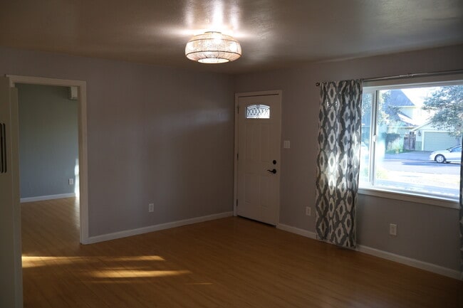 Photo - 770 Verano Ave