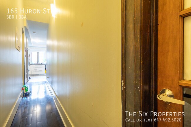 Photo - U of T Three Bedroom Unit 1