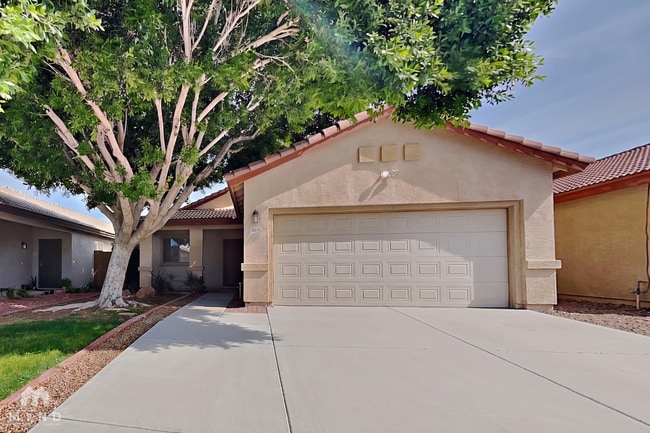 Building Photo - 11178 W Granada Rd