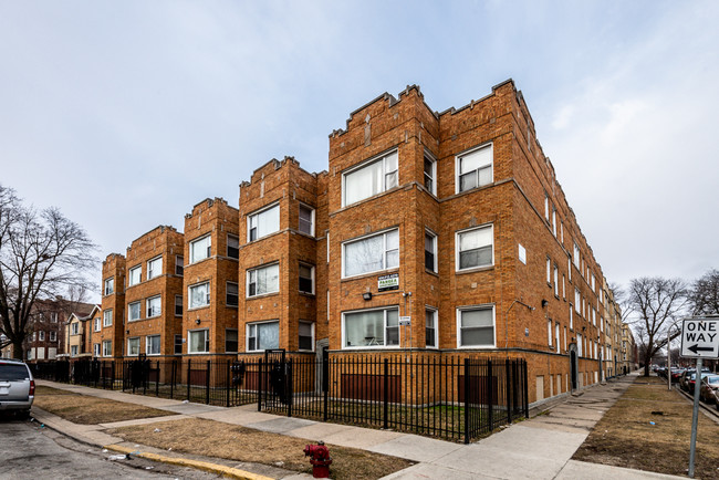Building Photo - 7800-10 S Kingston Rental