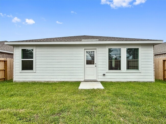 Building Photo - 6022 Starling Dr Rental