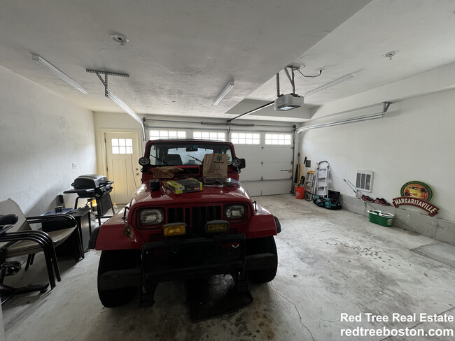 Photo - 142 Tremont St Apartments Unit 1