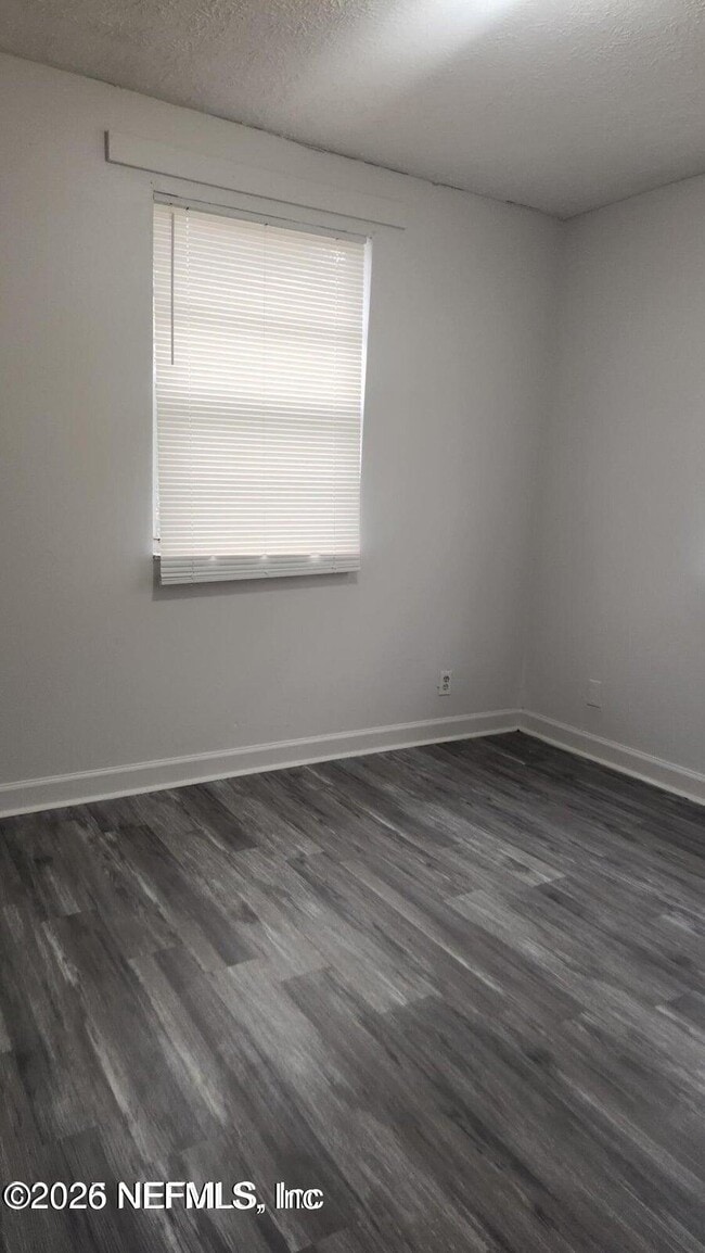 1554 W 22nd St Unit 4