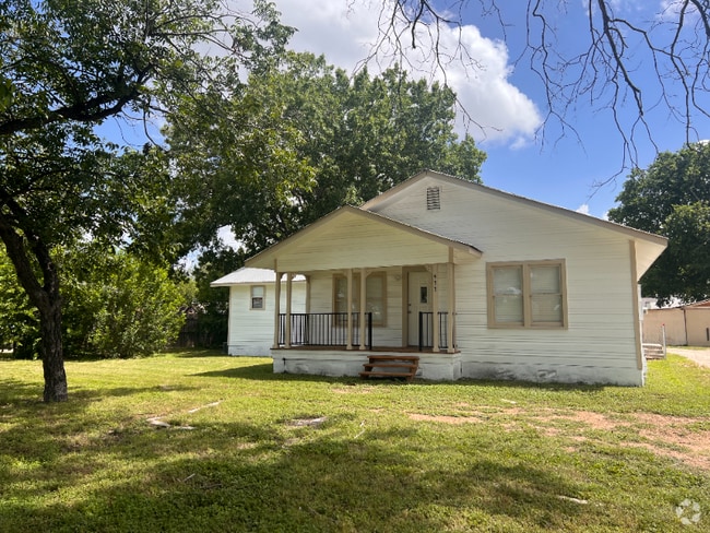 Building Photo - 933 Hwy 46 W Unit A Rental