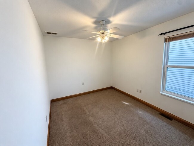 Photo - 981 Highland St Unit B