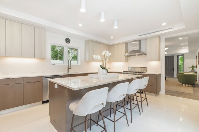 Photo - 443 Seaview Ave