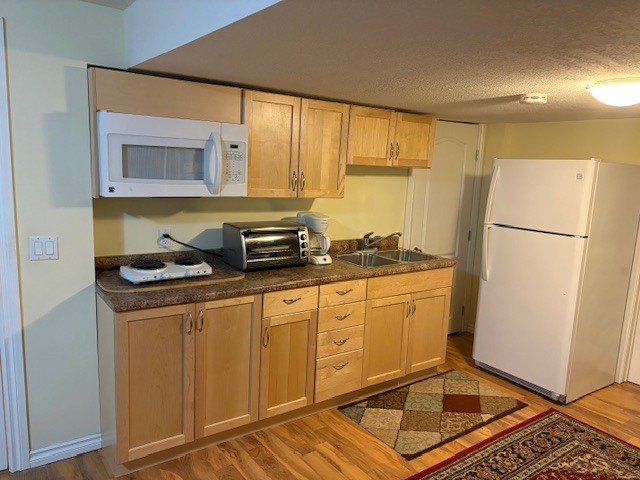 Photo - 121 Juniper St