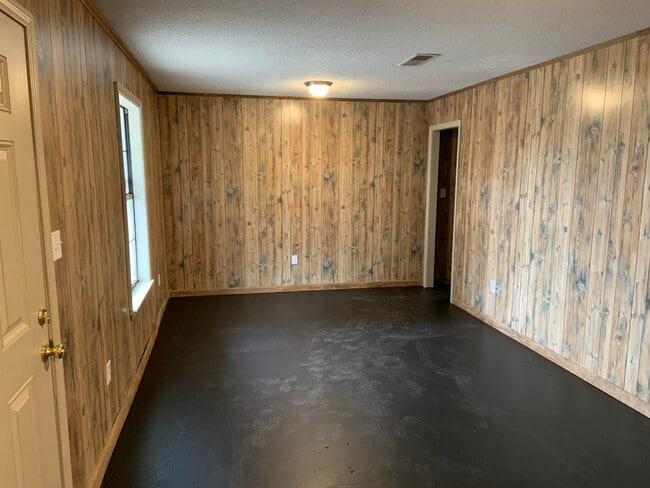 Photo - 614 N 13th Ave