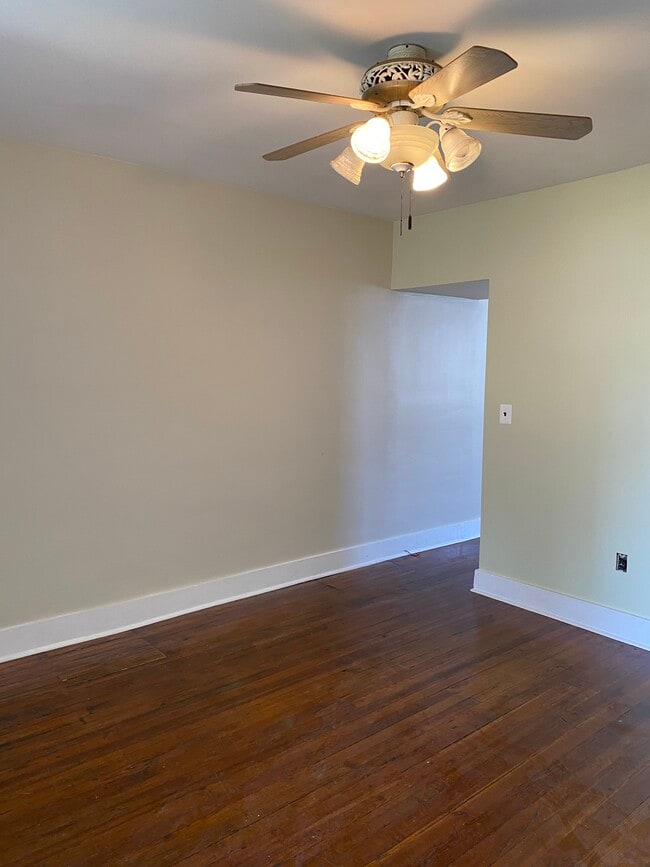 Dining Room - 705 Bunnecke Ave