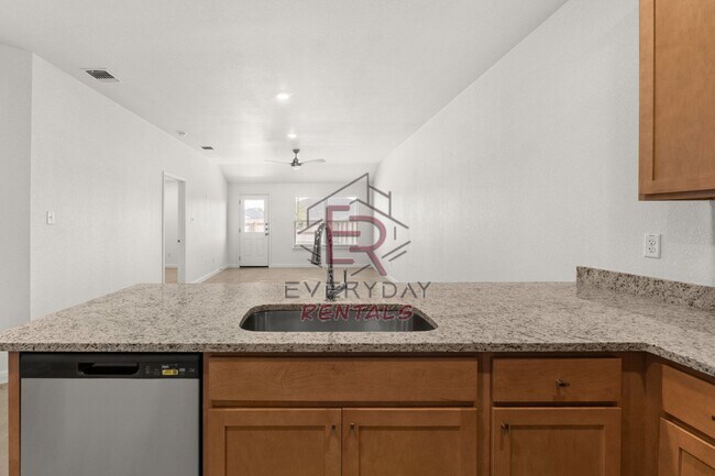 Photo - 912 Cherry Laurel Ln