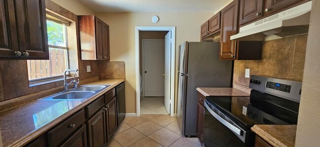 Photo - 210 Sparrow Dr Unit 4