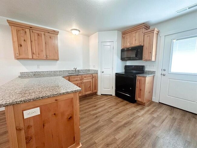 Photo - 2460 W 450 N