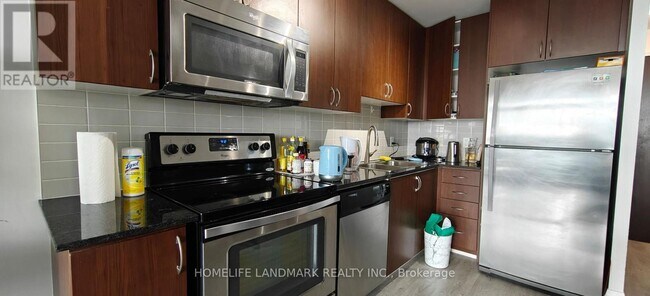 Photo - 370 Hwy 7 Unit 1017