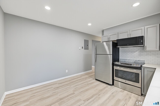 Photo - 151 Seaside Ave Unit 3