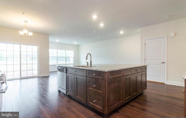Photo - 128 Golden Vale Dr