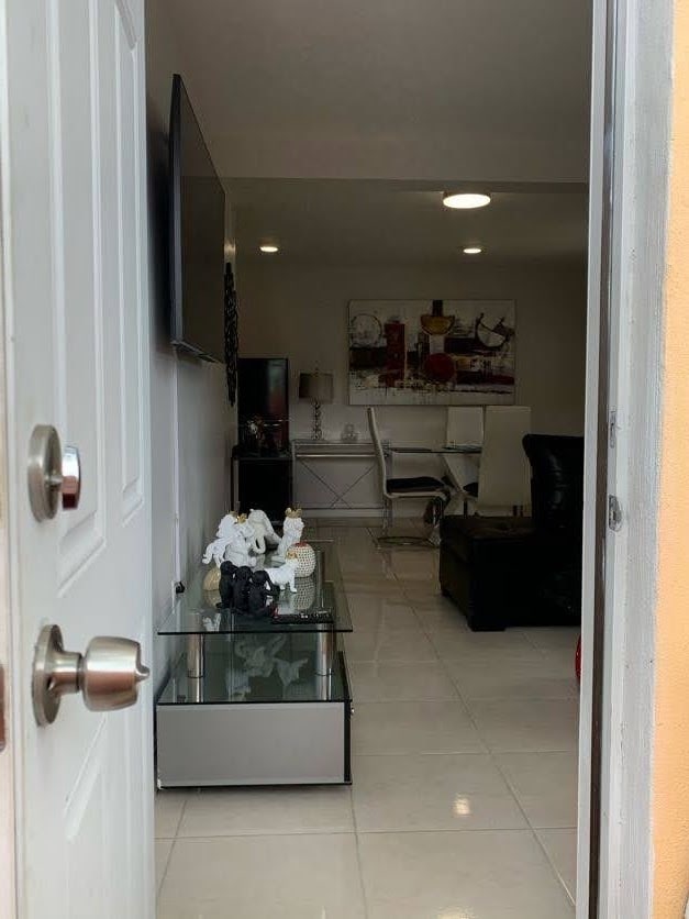 Photo - 372 NE 162nd St Unit 1