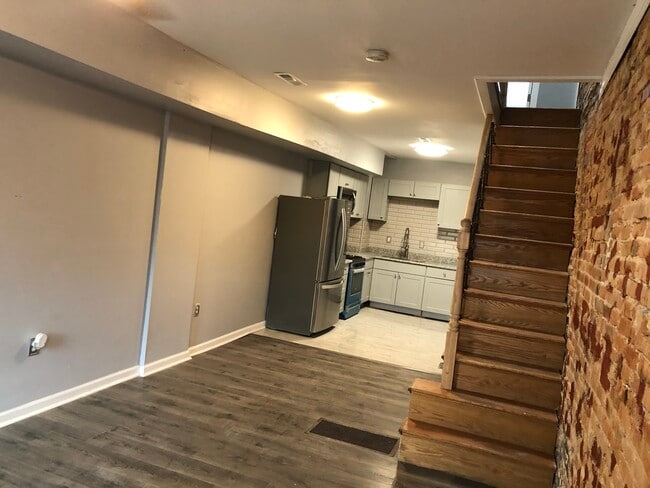 Photo - 405 S Vincent St