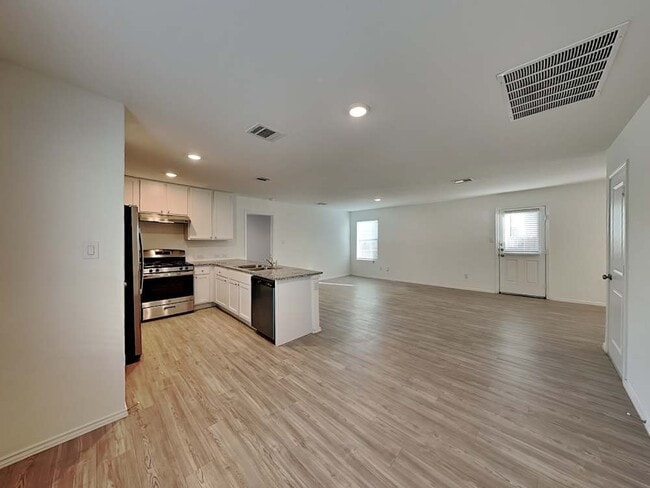 Photo - 14331 Estuary Pl