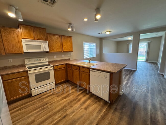 Photo - 10153 N 115th Dr