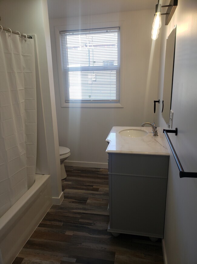 44 N Hanchett St Unit 3