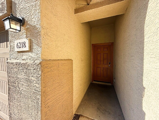 Photo - "Charming 3-Bedroom Oasis with 2 Baths & S...