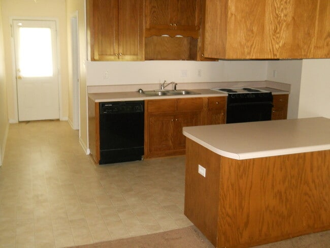 Photo - 3096 Tyndall Dr Unit 3096 Tyndall Drive Apt A