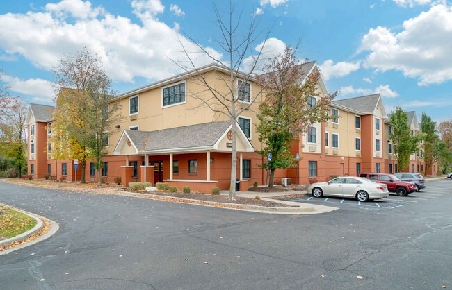 Furnished Studio-Detroit - Novi - Haggerty Road