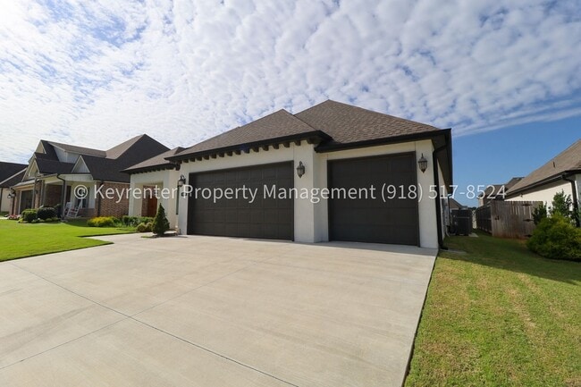 Photo - COMING SOON! Marvelous and Modern 3 Bed/ 3.5 Bath Home in South Broken Arrow!