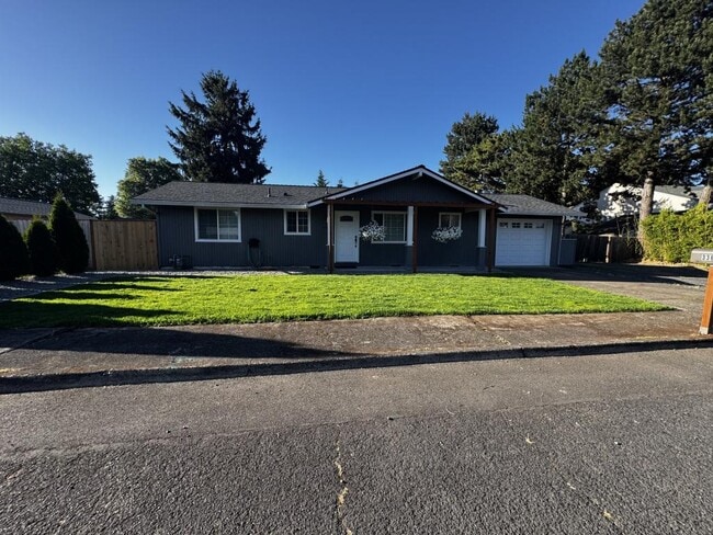 Building Photo - 33691 NE Karen Pl