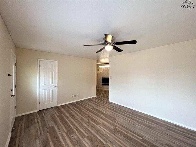 Photo - 4717 N Shore Dr