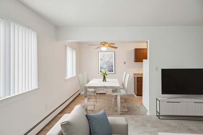 Photo - Tuscan Shores Apartments