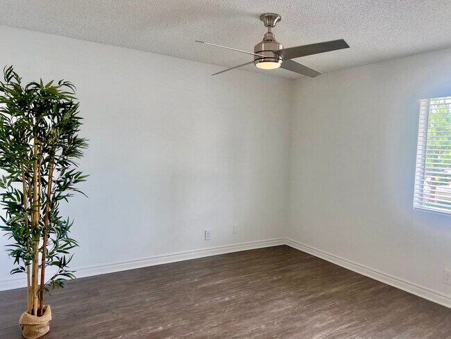 Photo - Chapman Woods Apartments