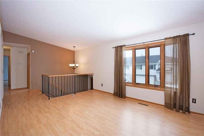 Photo - 14769 Endicott Way