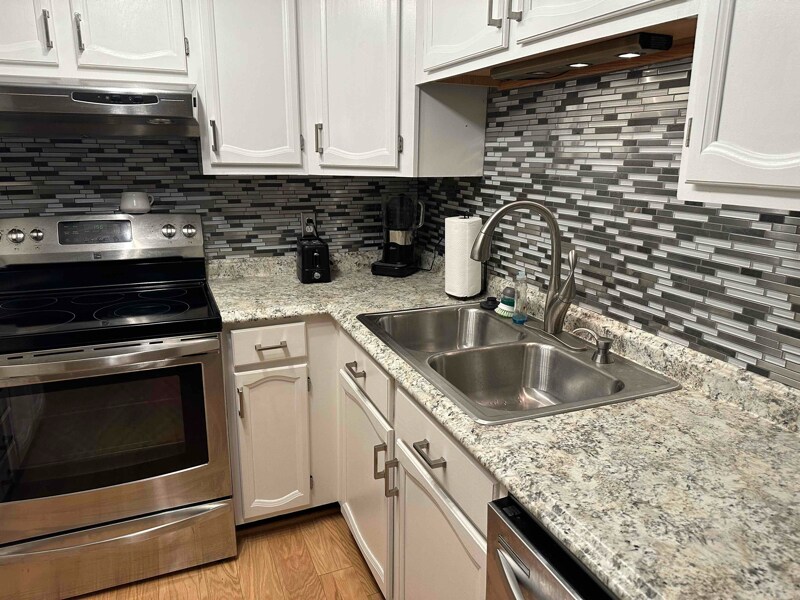 Photo - 609 Shearwood Forest Dr Townhome
