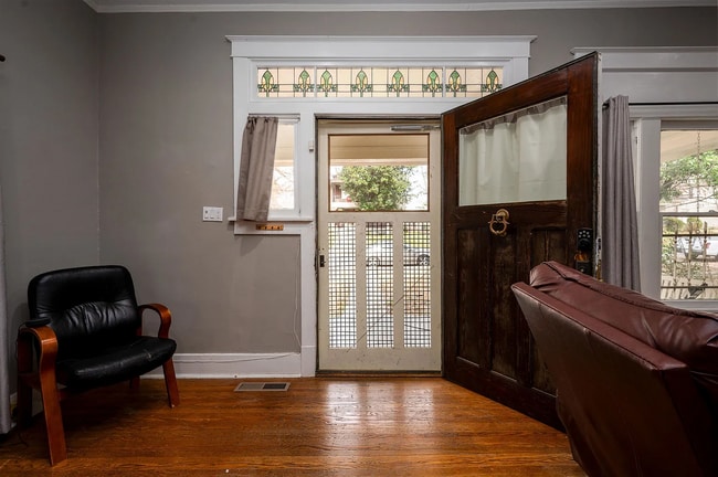 Photo - 1347 Harbert Ave