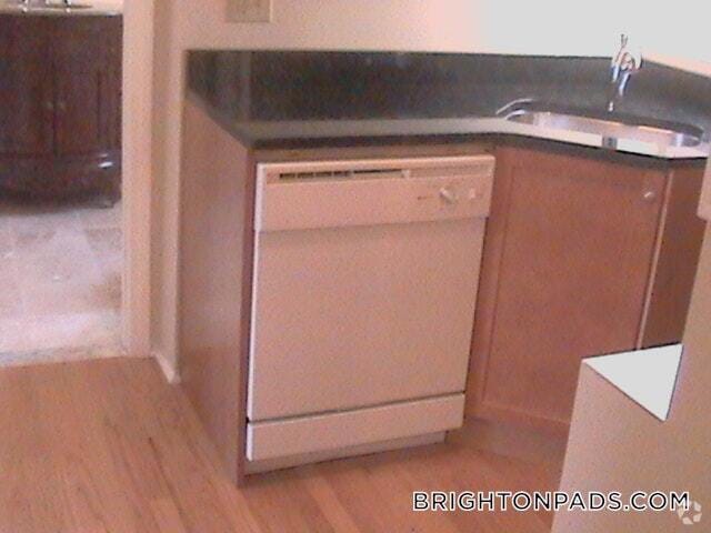 Building Photo - 20 Colborne Rd Rental