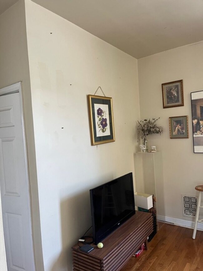 Photo - 1121 S 13th St Unit 2nd Fl