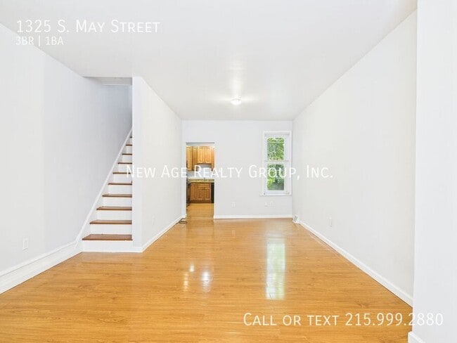 Photo - 1325 S May St