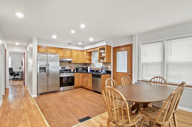 Photo - 236 Callan Ave Apartamento Unidad 2