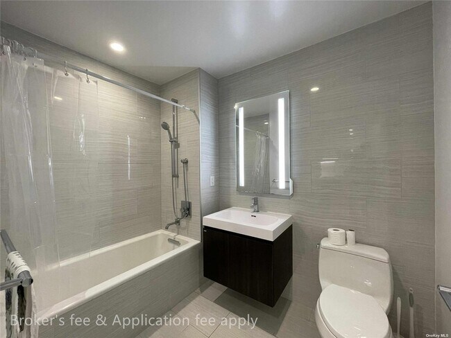 Photo - 131-05 40th Rd Unidad 19H