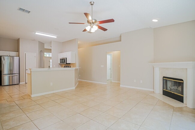 Photo - 391 Meadowlark Ln