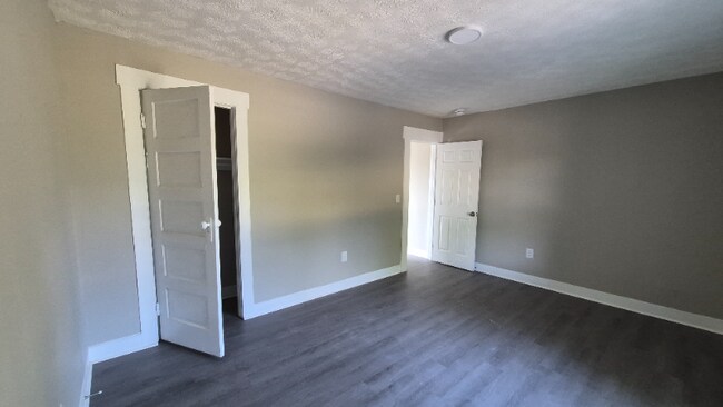916 Riverview Terrace Unit UPPER