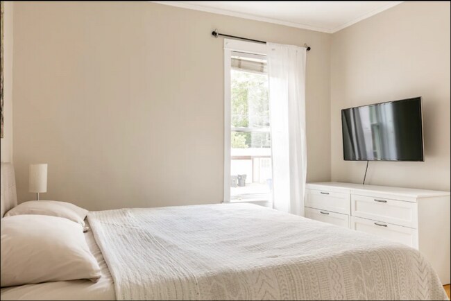 Photo - 722 Seward St Unidad 1