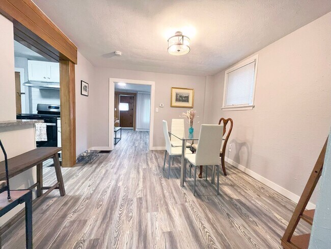 Photo - 3923 Bluestone Rd Unidad 2 - 3921