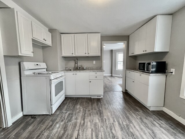 422 4th Ave S
