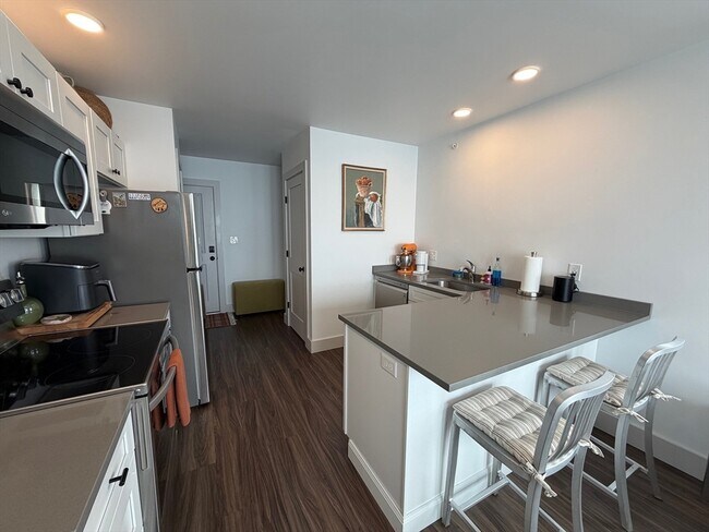 Photo - 5 W Dane St Unit 10