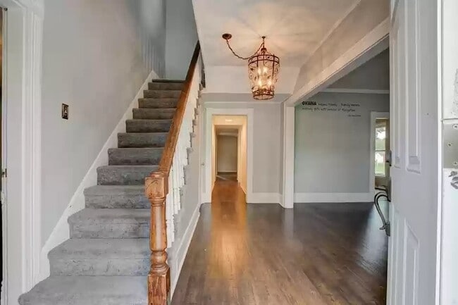 Photo - 408 E Main St